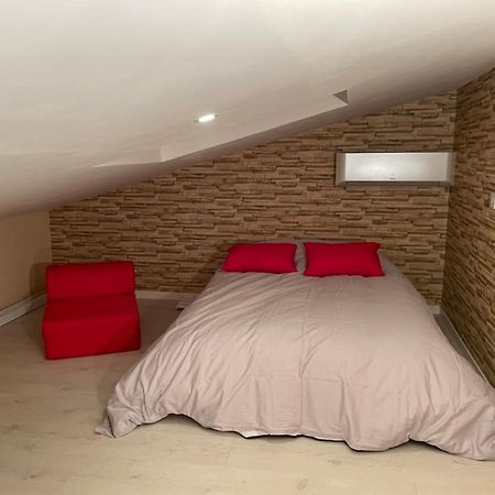 Les Meubles De Lassou Gite Lombers Exterior photo