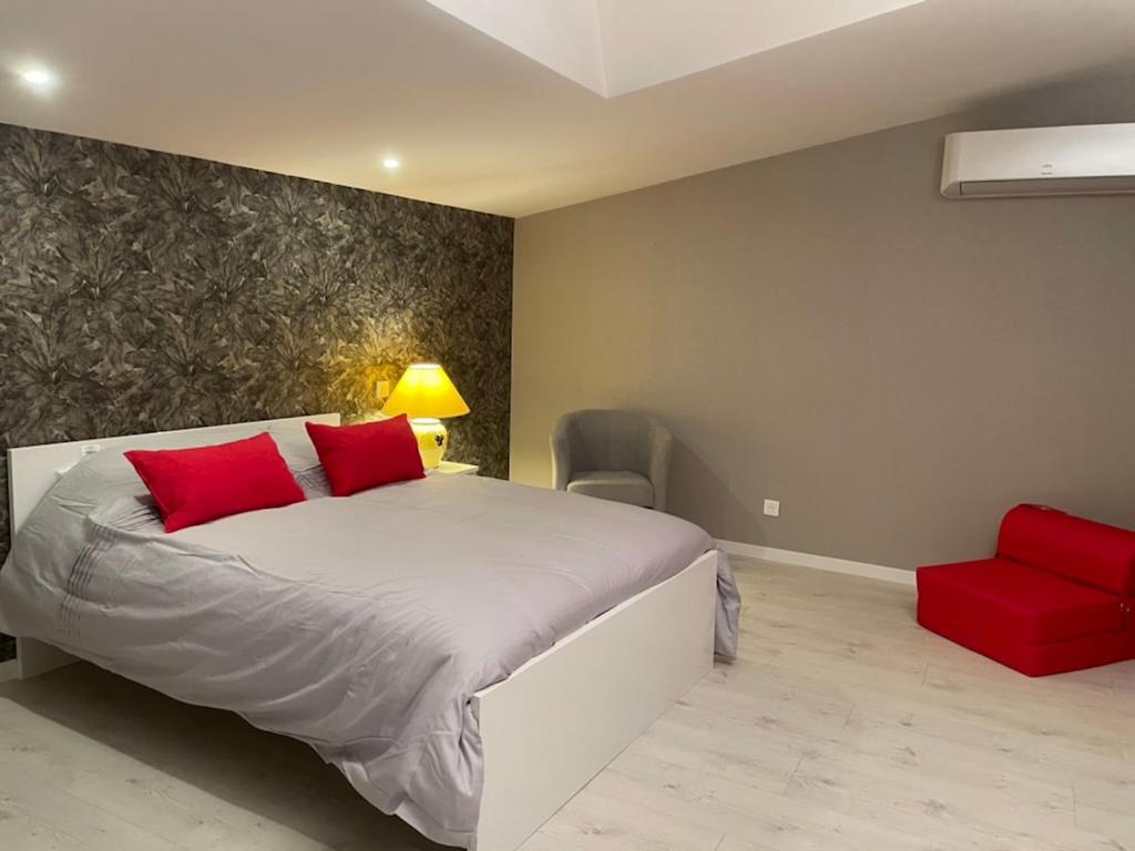 Les Meubles De Lassou Gite Lombers Exterior photo